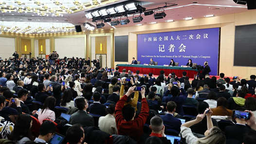 中共中央政治局委员、外交部长王毅就中国外交政策和对外关系回答中外记者提问
