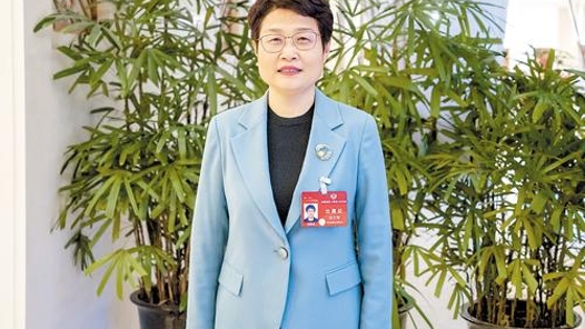 刘文萍委员：完善生育支持政策 营造生育友好环境